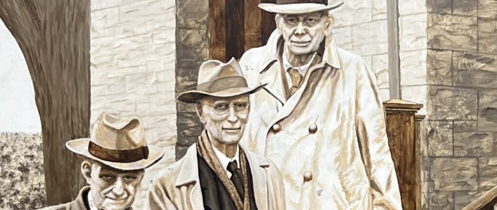 Photographie couleur d'une fresque peinte à l'extérieur de l'hôpital général d'Almonte représentant trois docteurs devant l'hôpital Rosamond Memorial. Les docteurs sont J. F. Dunn, A. A. Metcalfe et J. K. Kelly.