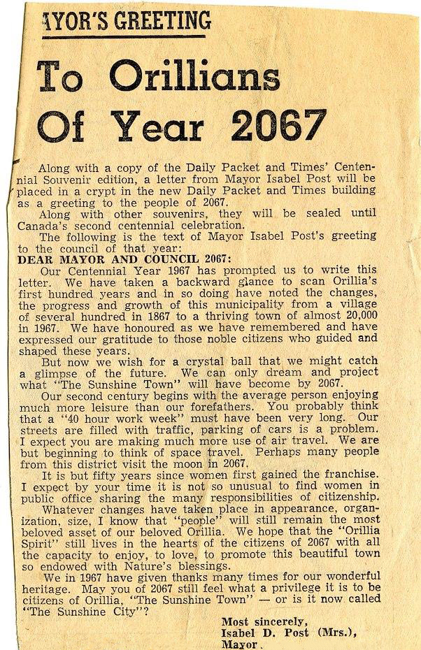 Coupure jaunie du journal Packet & Times datant de 1967 où la mairesse de l’époque décrit l’emplacement d’une capsule historique créée pour les Orilliens de l’an 2067.