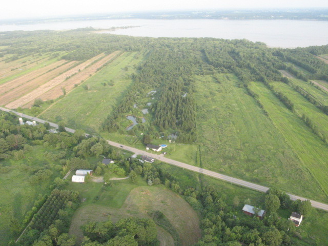 Vue aérienne des pointes et du fleuve. 