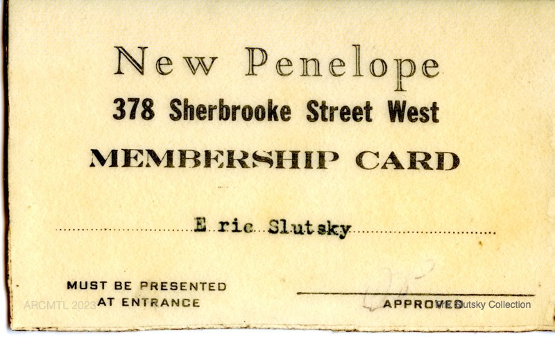 Reproduction d'une carte de membre du New Penelope, qui semble jaunie par le temps. Le nom d'Erik Slutsky est dactylographié à la main sur la carte