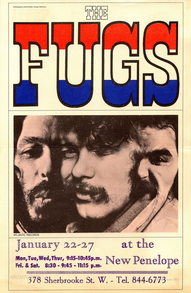 Dépliant couleur annonçant un concert des Fugs au New Penelope, avec un grand titre à rayures rouges, blanches et bleues, suivi d'une photo noir et blanc en gros plan des visages des membres du groupe. Les détails sont imprimés en violet au bas de l'affiche