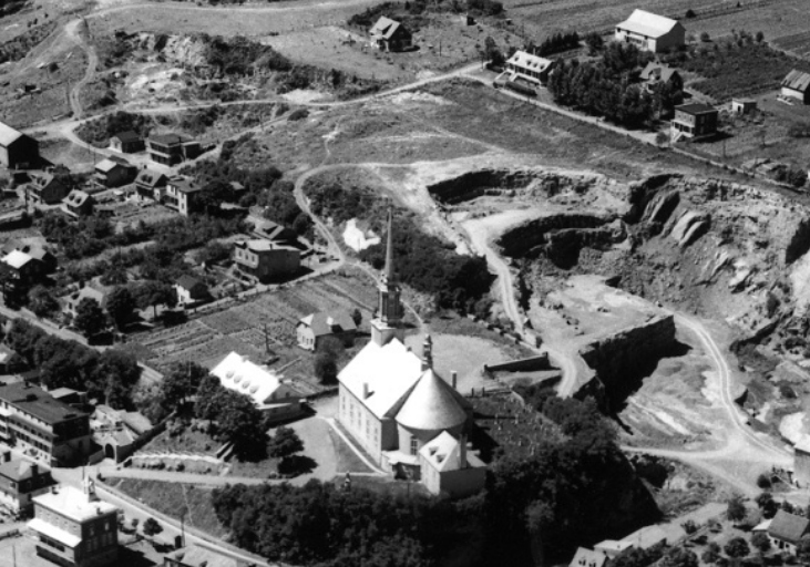 Vue aérienne de Château-Richer au milieu du 20e siècle